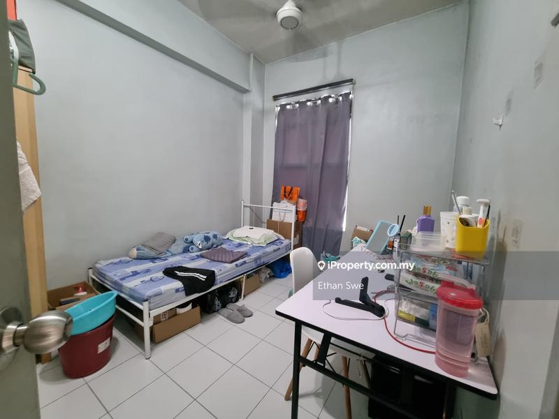 Condominium for Sale in Sterling by Ethan Swe - iProperty.com.my