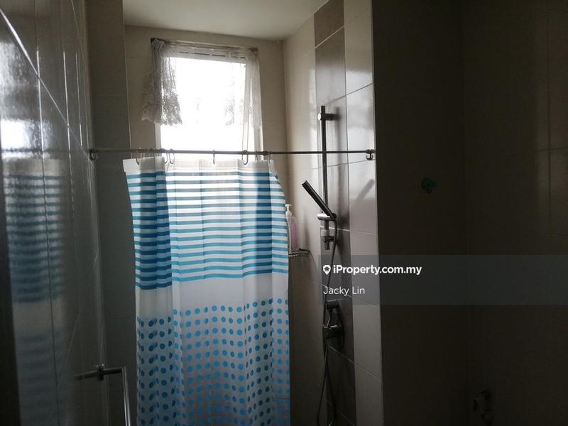 Kediaman Servis untuk Dijual di Subang Olives Residence oleh Jacky Lin - iProperty.com.my