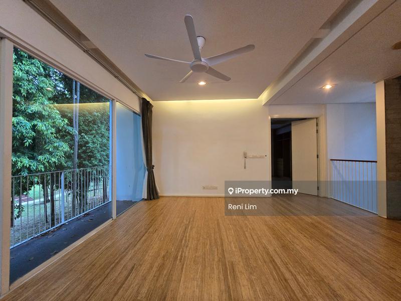 Rumah Berkembar untuk Dijual di Seri Pilmoor, Bayu Timur, Ara damansara, Ara Damansara oleh Reni Lim - Living Room - iProperty.com.my