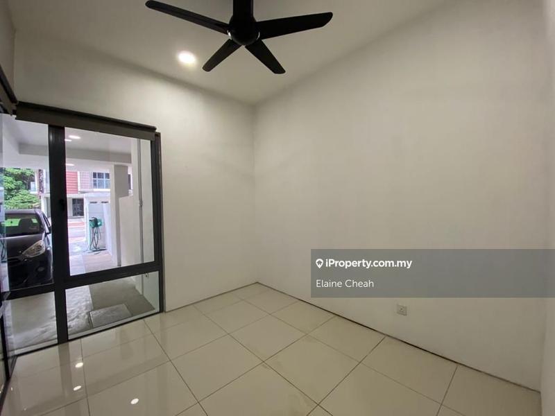 Rumah Bandar untuk Dijual di Sutera Damansara, Damansara Damai oleh Elaine Cheah - iProperty.com.my