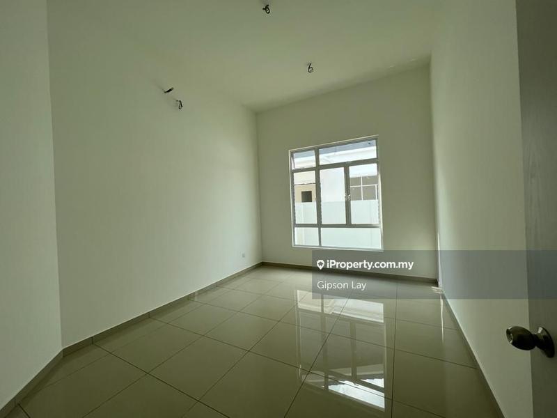 Rumah Berkembar untuk Dijual di Taman Bukit Perdana, Kluang oleh Gipson Lay - iProperty.com.my