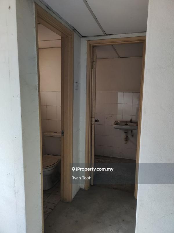 Kedai untuk Dijual di Taman Setia Jaya, Rawang oleh Ryan Teoh - iProperty.com.my