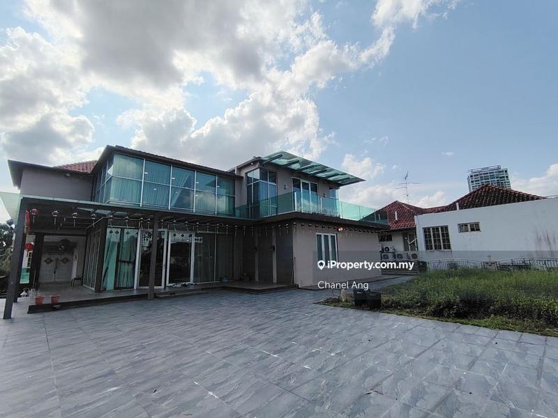 Rumah Berkembar untuk Dijual di Taman Molek, Johor Bahru oleh Chanel Ang - iProperty.com.my