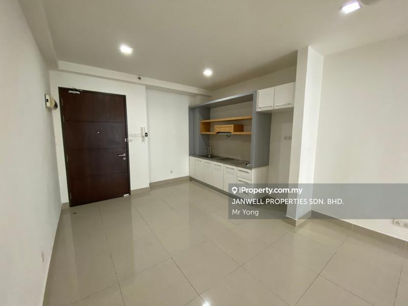 For Rent - Shaftsbury Residence