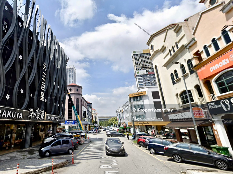 For Rent - CORNER LOT GROUND FLOOR SHOP WITH GOOD FRONTAGE