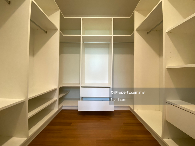 For Sale - Kenny Hills Residence