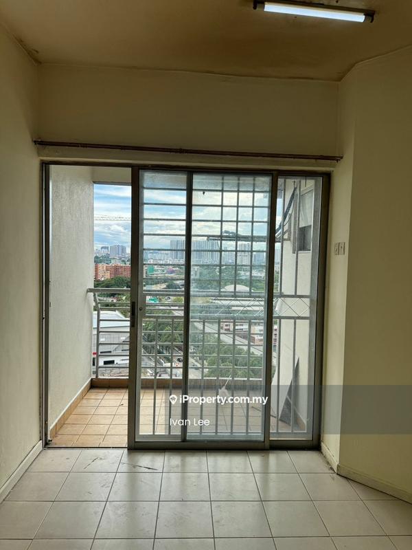 Condominium for Rent in Warisan City View by Ivan Lee - Balcony - iProperty.com.my