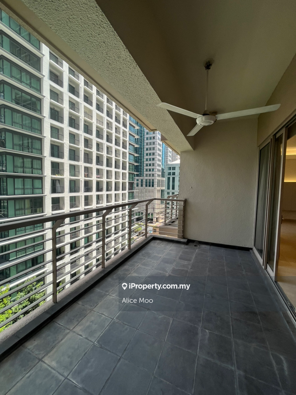 For Sale - Hampshire Park Condominium