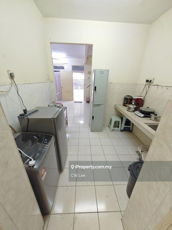 2.5-storey Terraced House for Sale in Taman Putra Perdana, Puchong by CW Lee - iProperty.com.my