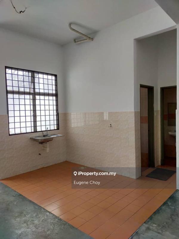 Shop / Office untuk Disewa di Putra Heights, Subang Jaya oleh Eugene Choy - iProperty.com.my