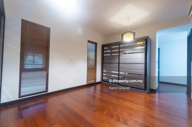 Semi-Detached House for Sale in LAKE VIEW Yara Twinvilla 2.5 Storey Semi-D House, Presint 8 by Kamil Ghazali - iProperty.com.my