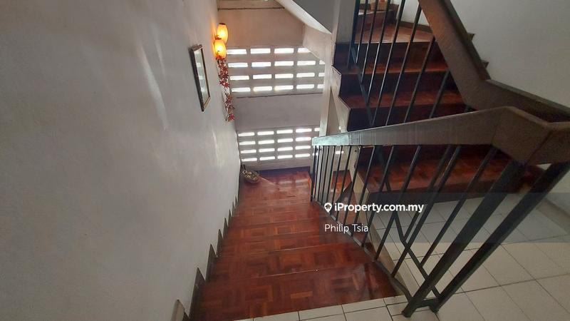 Rumah Berkembar untuk Dijual di Taman Overseas Union (Taman Oug), Jalan Klang Lama (Old Klang Road) oleh Philip Tsia - iProperty.com.my