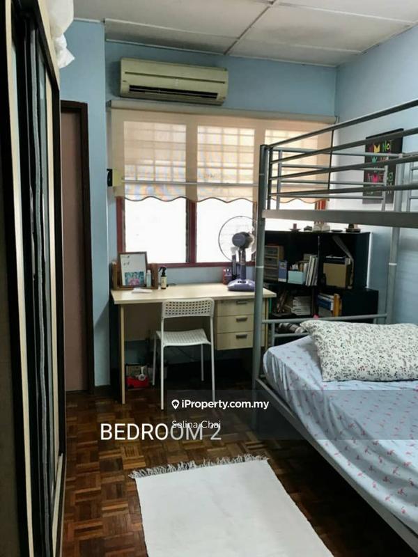 Rumah Teres 2-Tingkat untuk Dijual di Serdang, Seri Kembangan oleh Selina Chai - iProperty.com.my