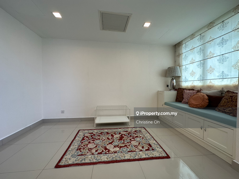 For Sale - Solaris Dutamas