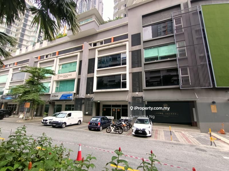 Shop-Office for Sale in Taman Kuchai, Jalan Klang Lama (Old Klang Road) by Samantha Ng - iProperty.com.my