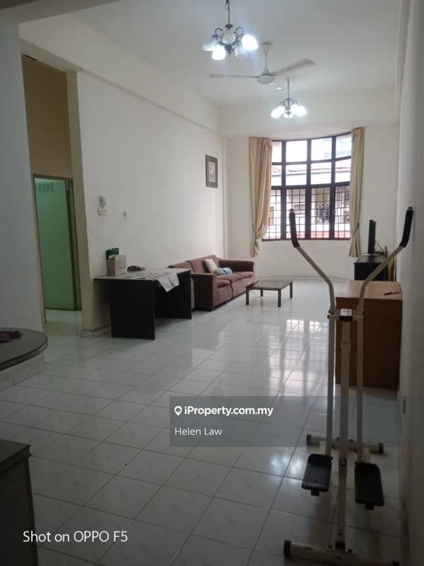 For Sale - Straits Court