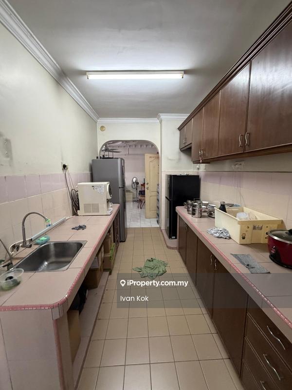 Condominium for Sale in D'aman Crimson by Ivan Kok - Kitchen - iProperty.com.my