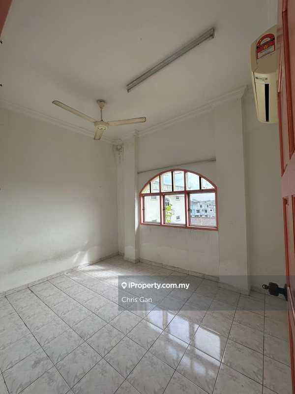 Pangsapuri untuk Disewa di Le Town Apartment oleh Chris Gan - iProperty.com.my