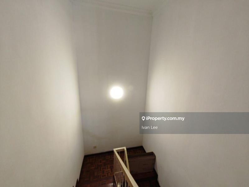 Rumah Berkembar untuk Dijual di Seksyen 19, Petaling Jaya oleh Ivan Lee - iProperty.com.my