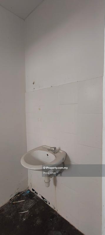 Kedai untuk Disewa di Taman Saujana Puchong, Seri Kembangan oleh Philip Chan - iProperty.com.my
