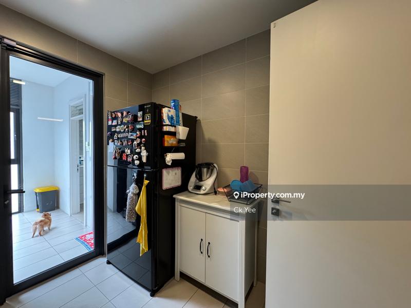 Bungalow House for Sale in Mines Resort City, Seri Kembangan by Ck Yee - iProperty.com.my