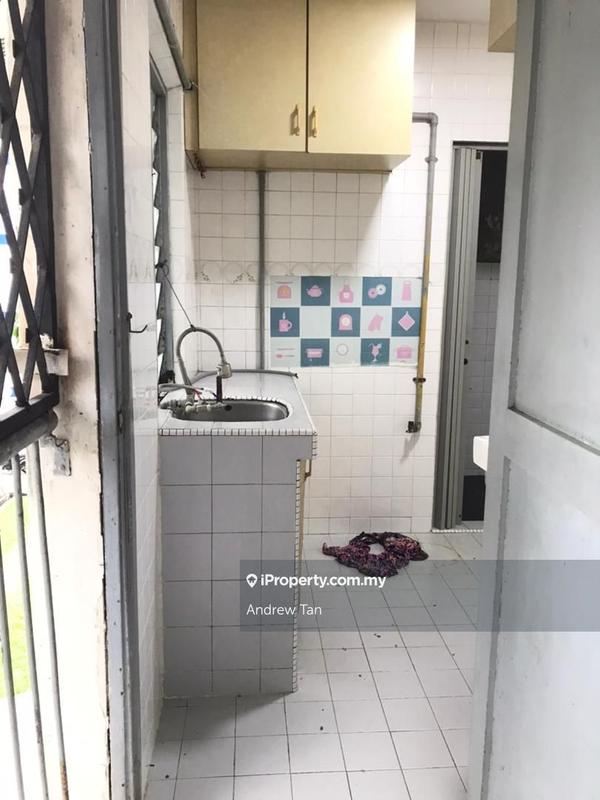 Rumah Pangsa untuk Dijual di Seksyen 2 Wangsa Maju Flat oleh Andrew Tan - iProperty.com.my