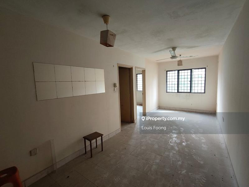 For Sale - Flora Damansara Flat