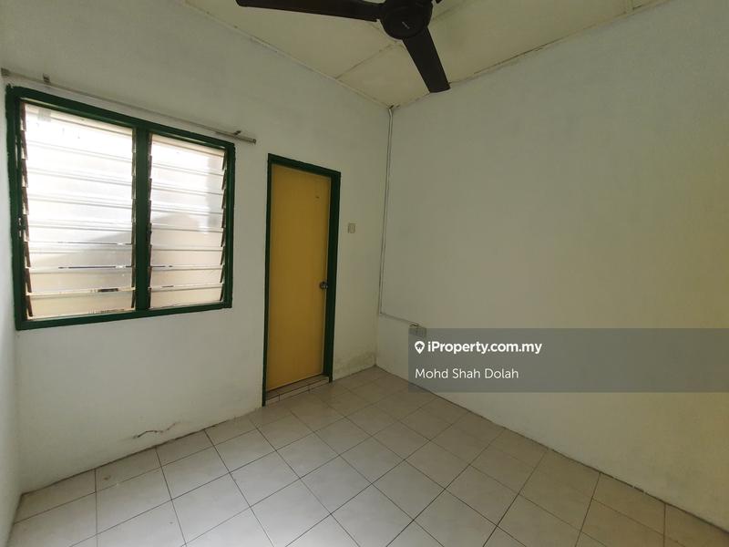 Rumah Bandar untuk Dijual di Taman Sinaran, Kajang oleh Mohd Shah Dolah - iProperty.com.my