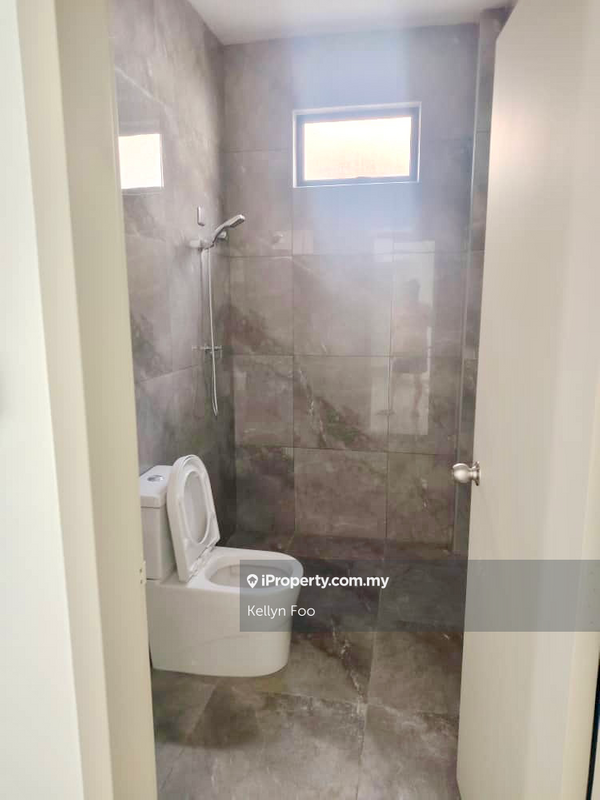 Cluster House for Sale in f8l85, Jasin by Kellyn Foo - iProperty.com.my