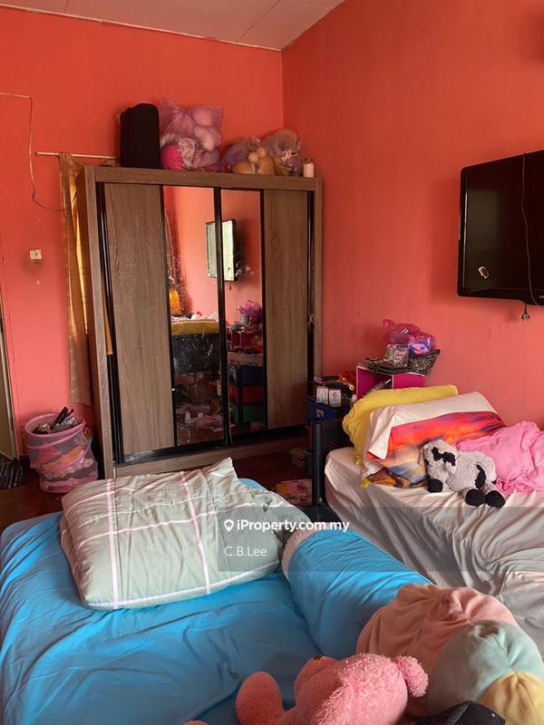 Bungalow House for Sale in Seksyen 6, Petaling Jaya by C.B.Lee - iProperty.com.my