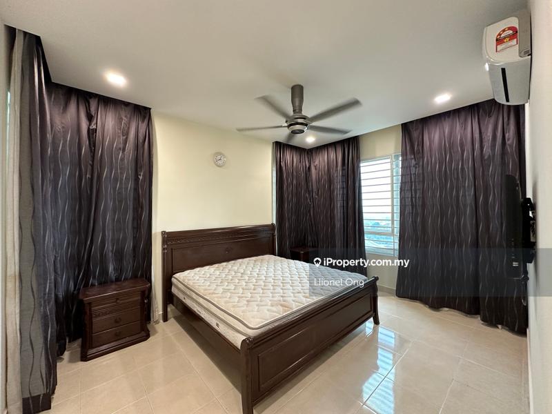 For Sale - Riana Green East