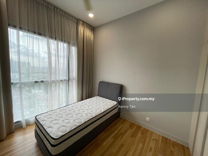 For Sale - Dianthus @ Tropicana Gardens