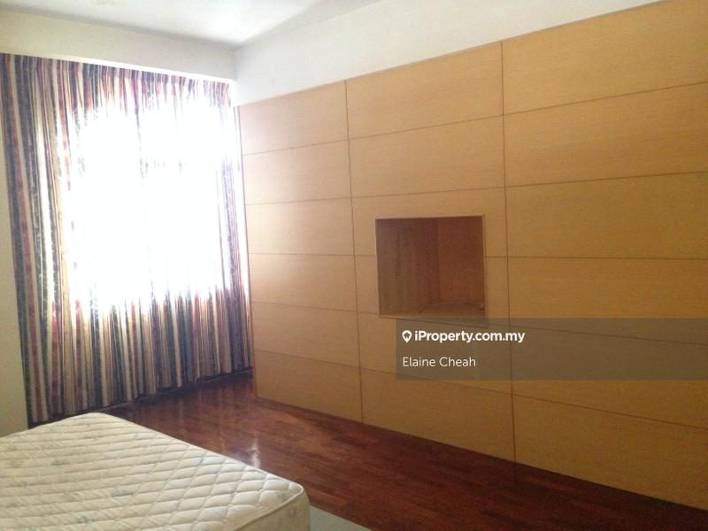 Rumah Berkembar untuk Dijual di Sierra Damansara, Kota Damansara oleh Elaine Cheah - iProperty.com.my