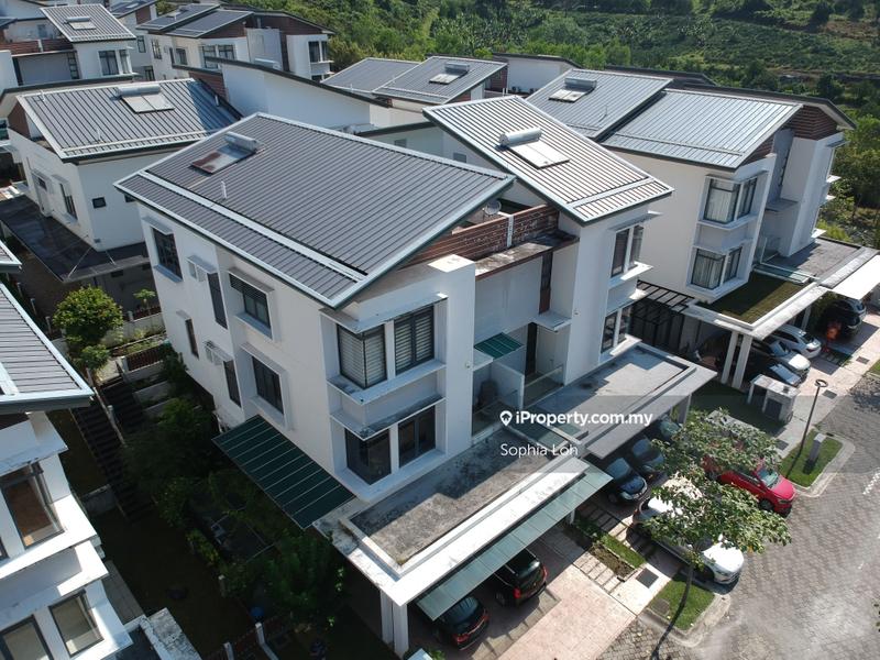 Semi-Detached House for Sale in Equine park, Seri Kembangan by Sophia Loh - iProperty.com.my