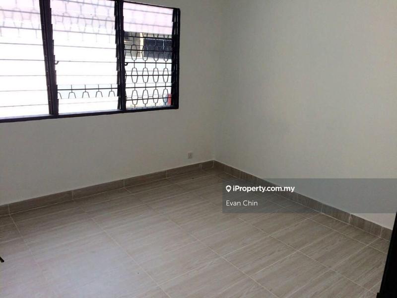 1-storey Terraced House for Sale in Taman Shanghai, Jalan Klang Lama (Old Klang Road) by Evan Chin - iProperty.com.my