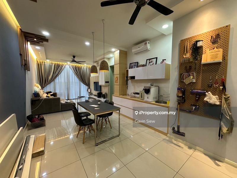 For Sale - The WaterEdge (Pinggiran Air)