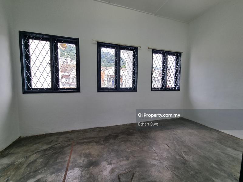 Rumah Teres 2-Tingkat untuk Dijual di 2-Storey, Taman Mulia Jaya, Ampang oleh Ethan Swe - iProperty.com.my