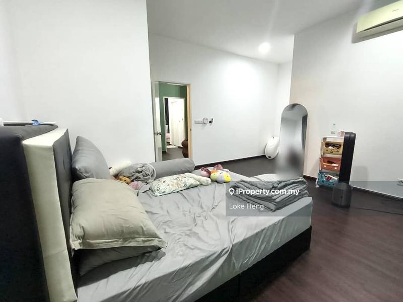 Rumah Teres untuk Dijual di Setia Utama, Setia Alam oleh Loke Heng - iProperty.com.my