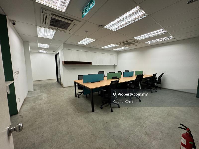 For Sale - Batu Caves, SBC, Industri Batu Caves (3 Storey Semi-D) with Lift