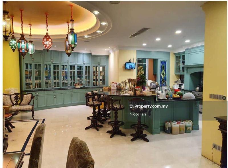 For Sale - 8 Gurney (The Shore Condominium)