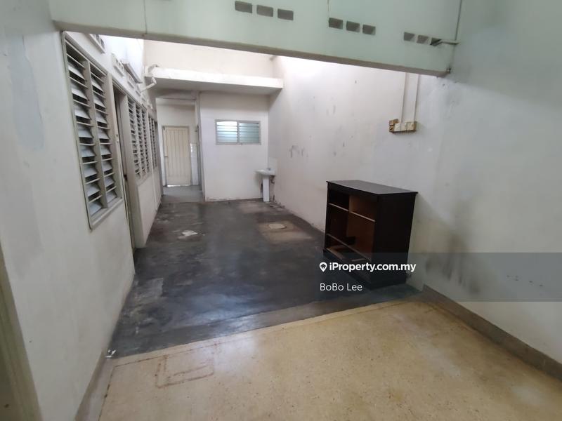 Rumah Berangkai 1 Tingkat untuk Dijual di Taman Overseas Union (Taman Oug), Jalan Klang Lama (Old Klang Road) oleh BoBo Lee - iProperty.com.my