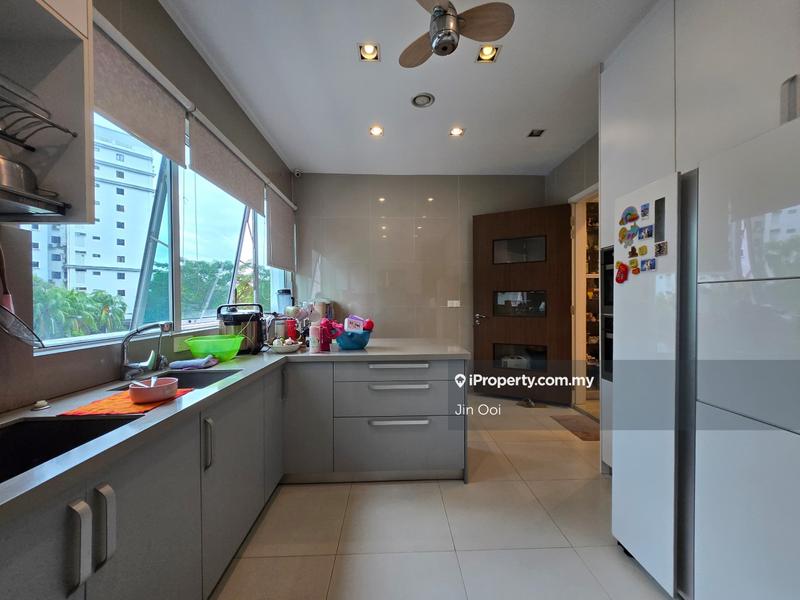 For Sale - Desa Eight