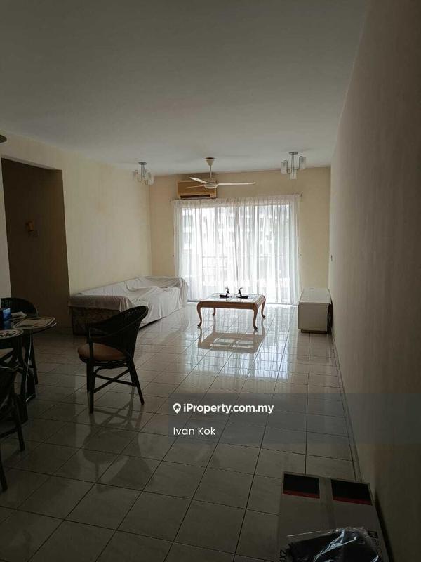 Kondominium untuk Dijual di Puncak Seri Kelana oleh Ivan Kok - Living Room - iProperty.com.my
