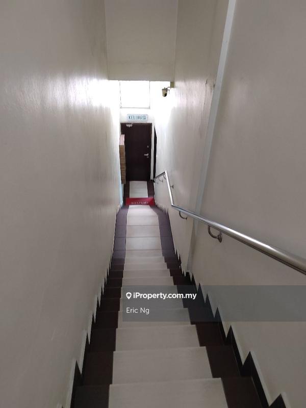 Kilang Teres untuk Dijual di Taman Perindustrian Taming Jaya, Balakong oleh Eric Ng - iProperty.com.my