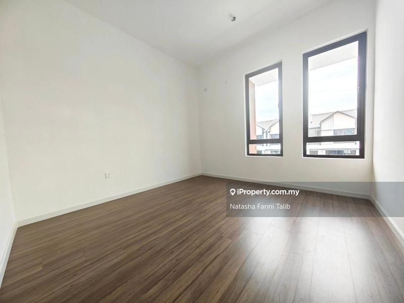 Rumah Teres 2-Tingkat untuk Dijual di Anisa Serenia City, Sepang oleh Natasha Farini Talib - iProperty.com.my