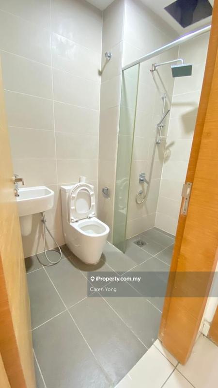 Rumah Berangkai 4 Tingkat untuk Dijual di Damansara Perdana, Selangor oleh Caren Yong - iProperty.com.my