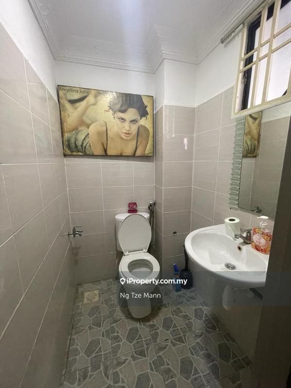 Townhouse for Sale in Usj 11, Subang Jaya by Ng Tze Mann - iProperty.com.my