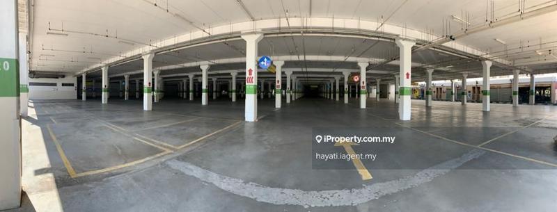 For Sale - Commercial Stand Alone Building @ Melaka with Huge Parking Space