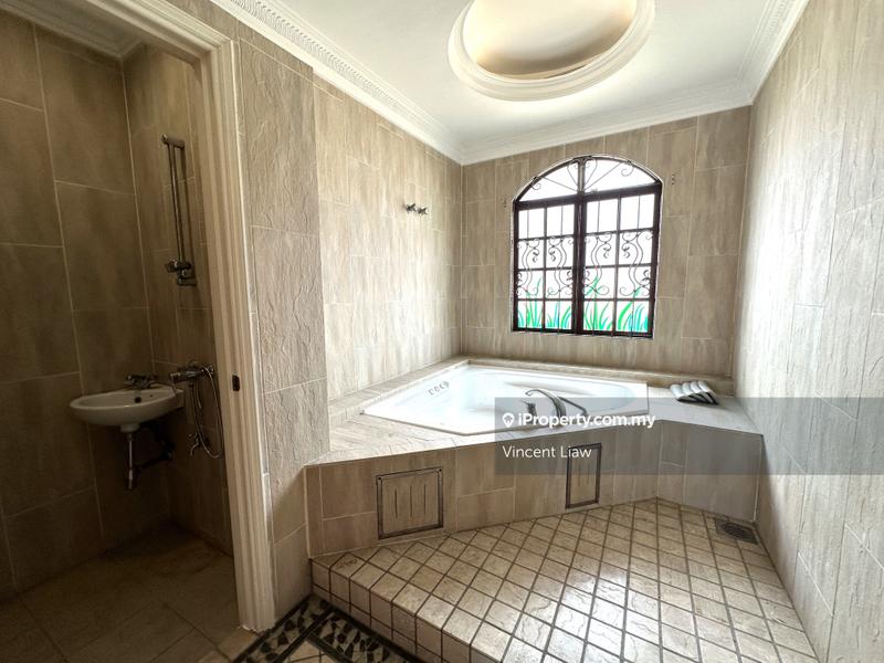 Bungalow House for Sale in Seksyen 6, Kota Damansara by Vincent Liaw - iProperty.com.my
