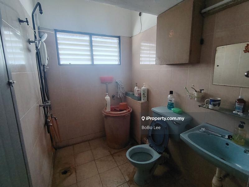 Bungalow House for Sale in Taman Overseas Union (Taman Oug), Jalan Klang Lama (Old Klang Road) by BoBo Lee - iProperty.com.my